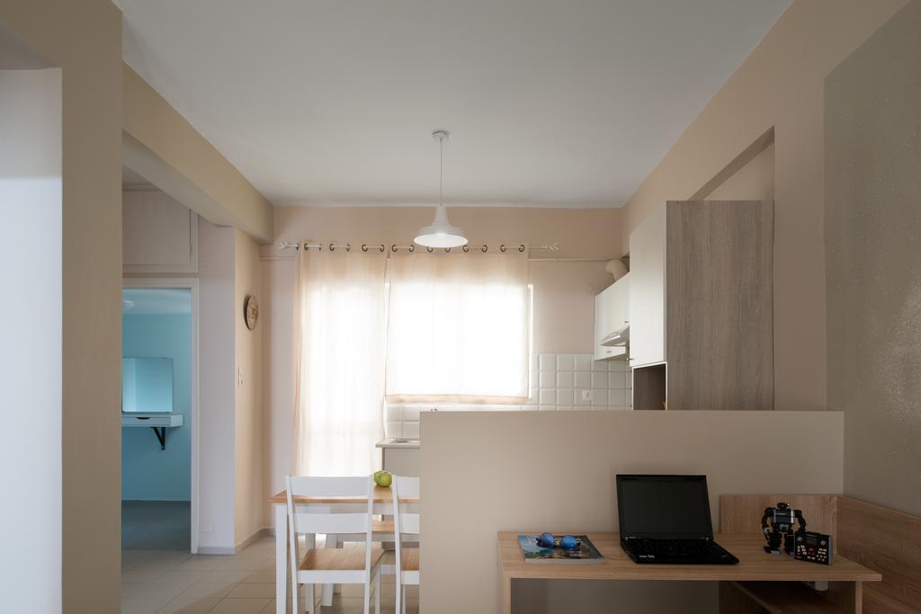 Central Luxury Apartment 罗希姆诺 外观 照片