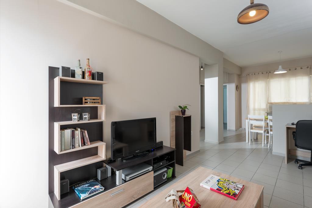 Central Luxury Apartment 罗希姆诺 外观 照片